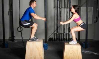 Entrenamiento HIIT: Ejercicios de alta intensidad 2 saltos al cajon hiit