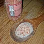 Geniales beneficios que te aporta la sal rosada del Himalaya